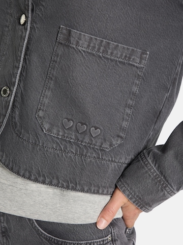 Veste mi-saison 'ChelseyL' LIEBLINGSSTÜCK en gris