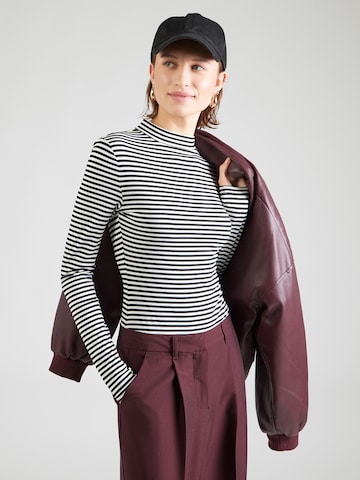 ABOUT YOUBodi majica 'Matthea' - crna boja: prednji dio