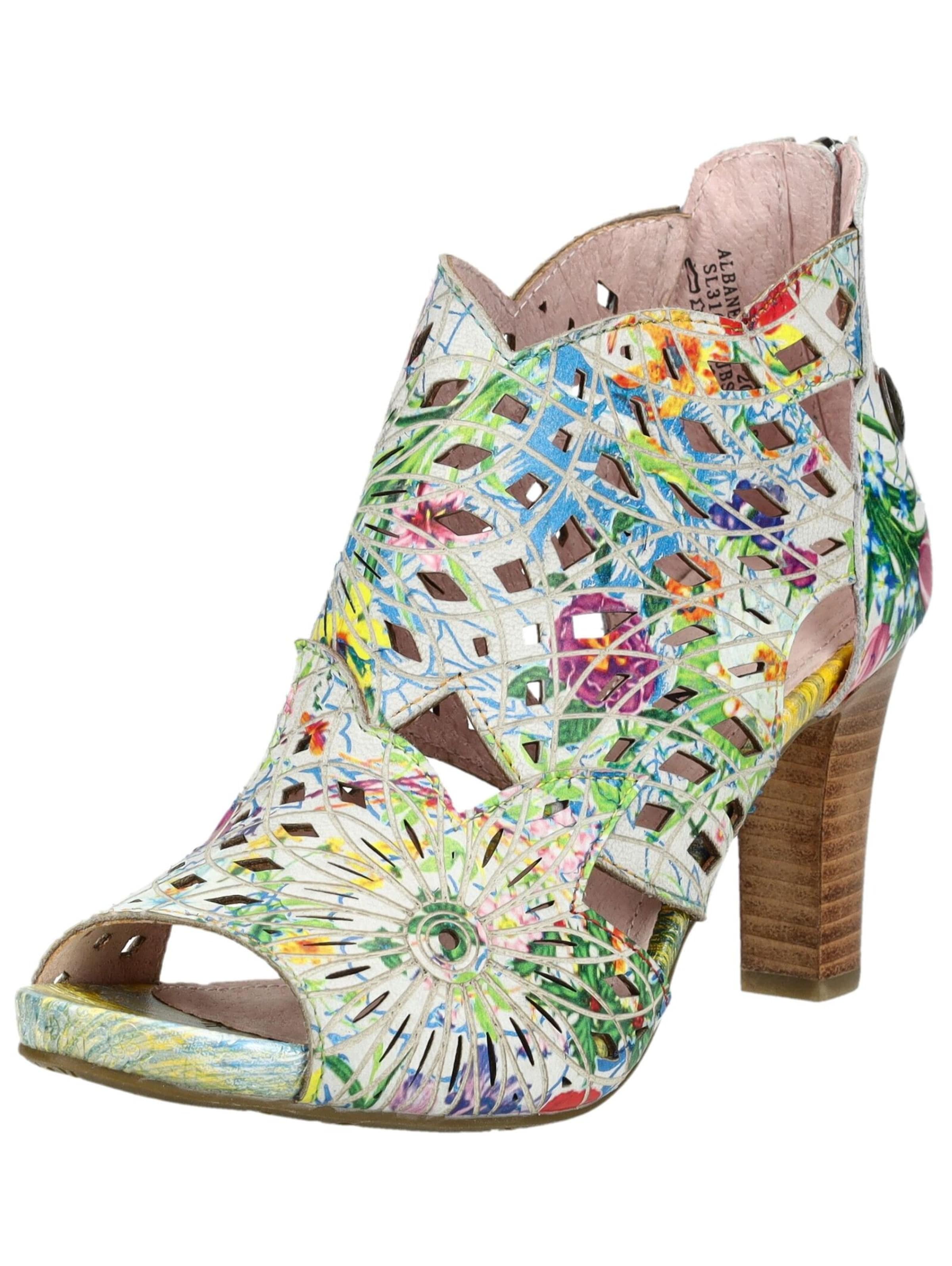 Laura Vita Ankle Boots in Green: front