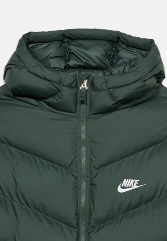Nike Sportswear Zimní bunda 'ADP' – zelená: přední strana