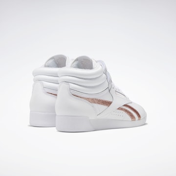 Sneaker alta di Reebok in bianco