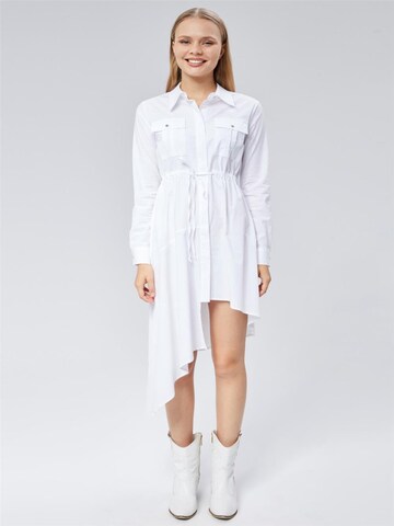 HOME STORE Kleid in Weiß: Vorderseite