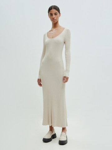 Robe 'Smeralda' EDITED en beige