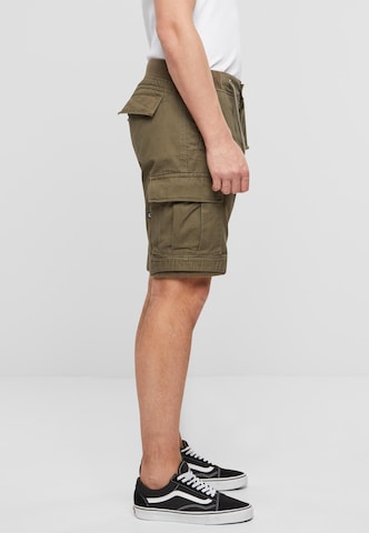 regular Pantaloni cargo 'Packham' di Brandit in verde
