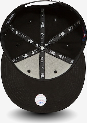 NEW ERA Sapkák 'League Essential 9Fifty ' - fekete