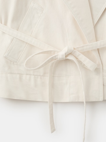 MANGO Between-seasons coat 'Narciso' in White