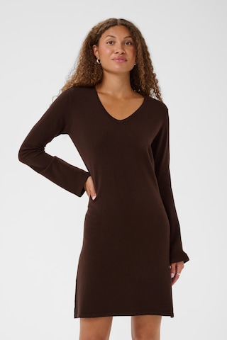 SAINT TROPEZ Kötött ruhák 'Kleid  Amber' - barna: elől