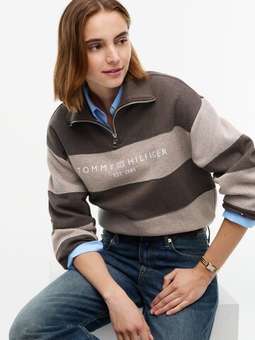 TOMMY HILFIGER Sweatshirt i beige