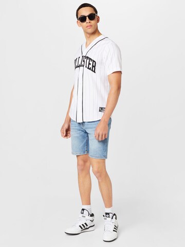 HOLLISTER - Ajuste regular Camisa en blanco