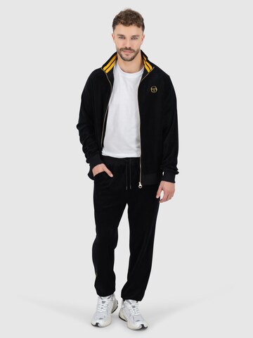 Regular Pantalon de sport 'Court' Sergio Tacchini en noir