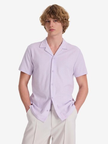 Coupe regular Chemise WESTMARK LONDON en violet : devant