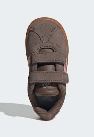 ADIDAS SPORTSWEAR Sportcipő 'VL Court 3.0' - barna