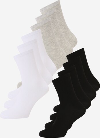 VERO MODA Socks 'SANDRA' in Grey: front