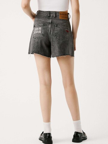 Red Bull Racing x Pepe Jeans Loosefit Jeans in Grijs