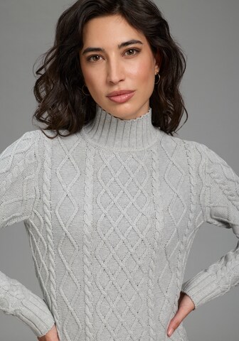 LAURA SCOTT Strickkleid in Grau