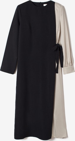 Robe Touche Prive en noir : devant
