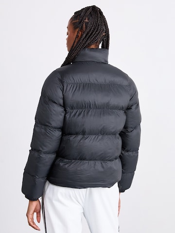 Giacca di mezza stagione 'Adicolor' di ADIDAS ORIGINALS in nero