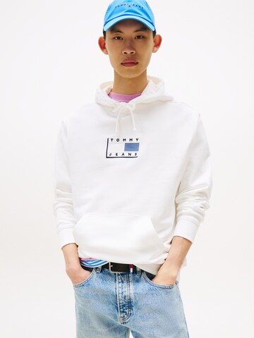Tommy Jeans Свитшот в Белый: спереди