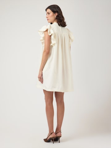 YAS Jurk 'YASLURA' in Beige