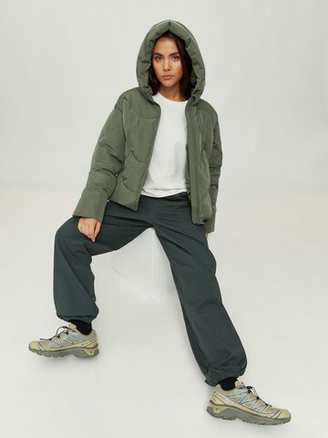 mazine Tapered Hose 'Kalis' in Grün