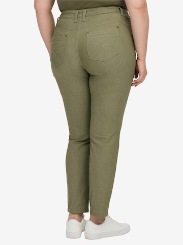 SHEEGO Slim fit Pants in Green