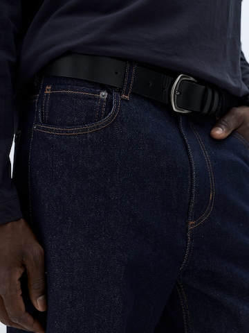 Pull&Bear Lużny krój Jeansy w kolorze niebieski