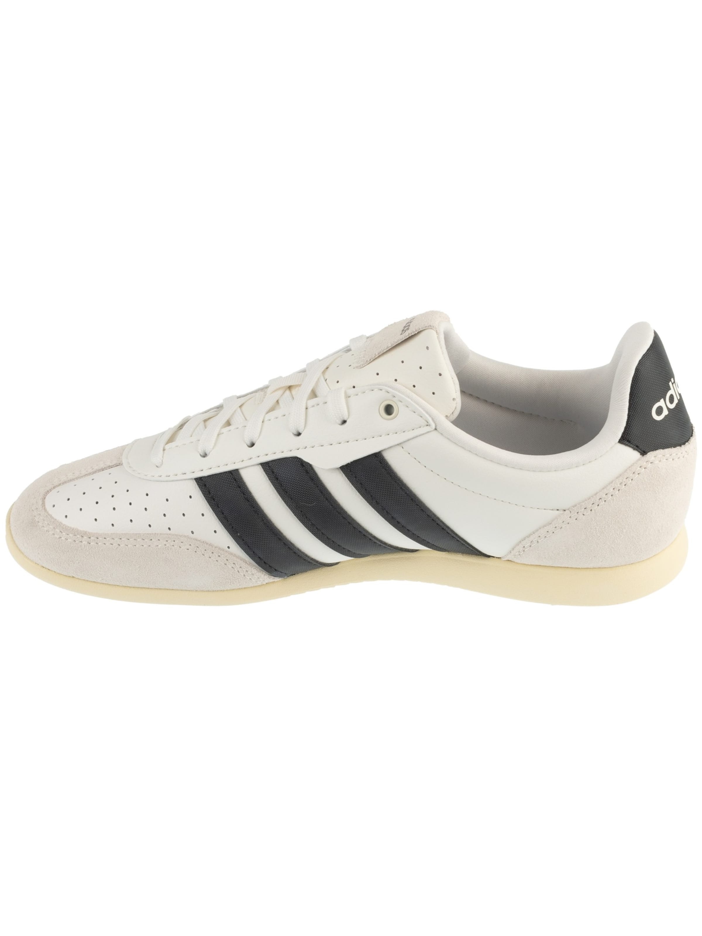 Baskets basses 'Barreda' ADIDAS SPORTSWEAR en blanc : devant