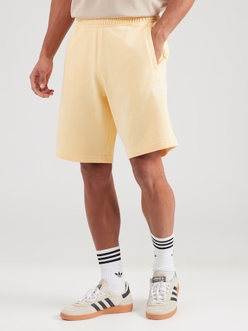 geltona ADIDAS ORIGINALS Standartinis Kelnės 'Essentials': priekis