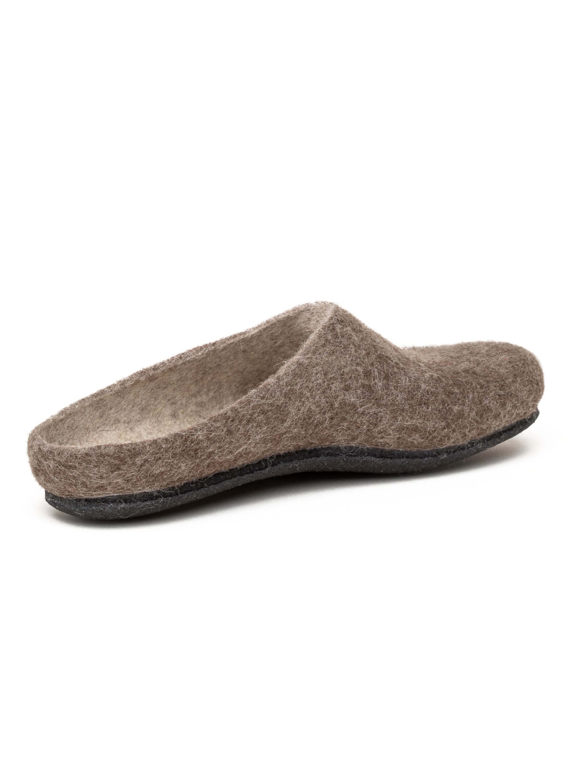 MagicFelt Slippers 'Filzpantoffel Magicfelt 709' in Brown