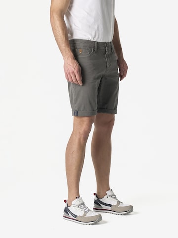 Regular Jean KOROSHI en vert