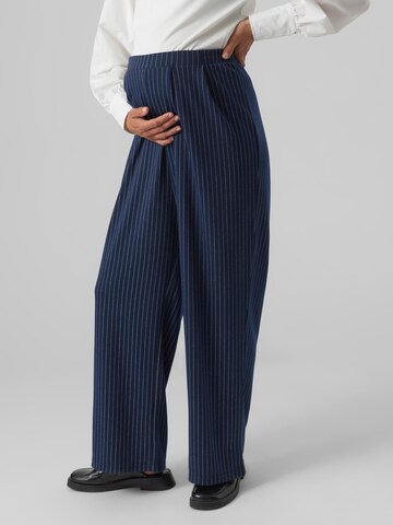 Wide leg Pantaloni con pieghe 'Mikko' di MAMALICIOUS in blu: frontale