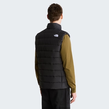 THE NORTH FACE Vest in Black