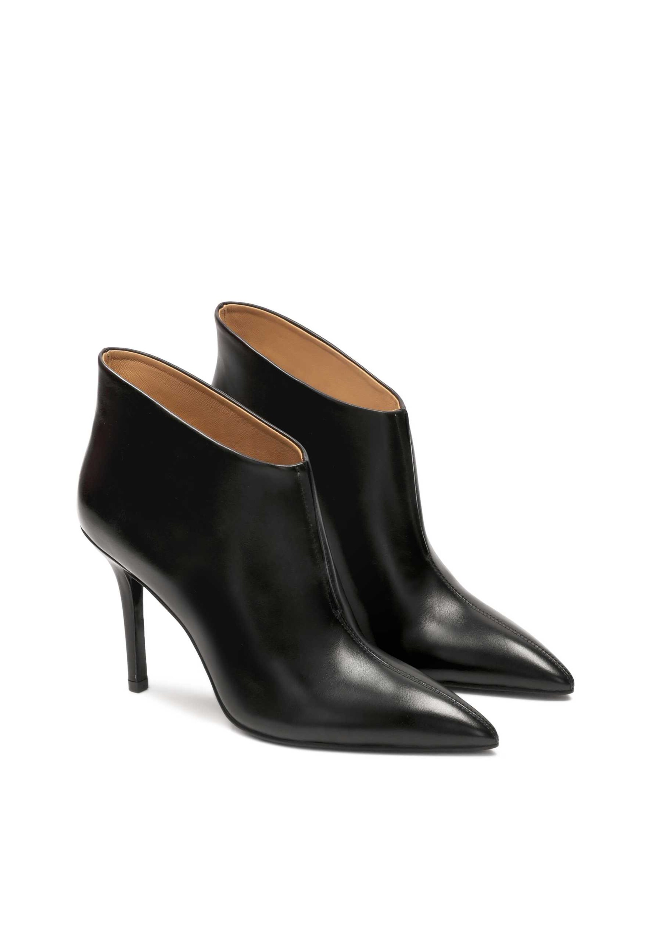 Stivaletto 'Maroon' di Kazar in nero