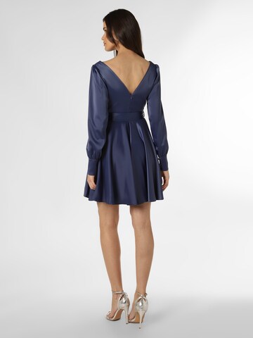 Robe de cocktail Marie Lund en bleu