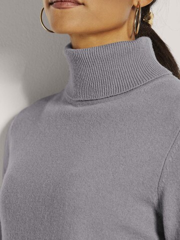 Pull-over MADELEINE en gris