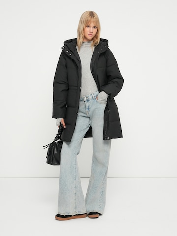 VERO MODA Płaszcz przejściowy 'VMGRETA CECILIA' w kolorze czarny: przód