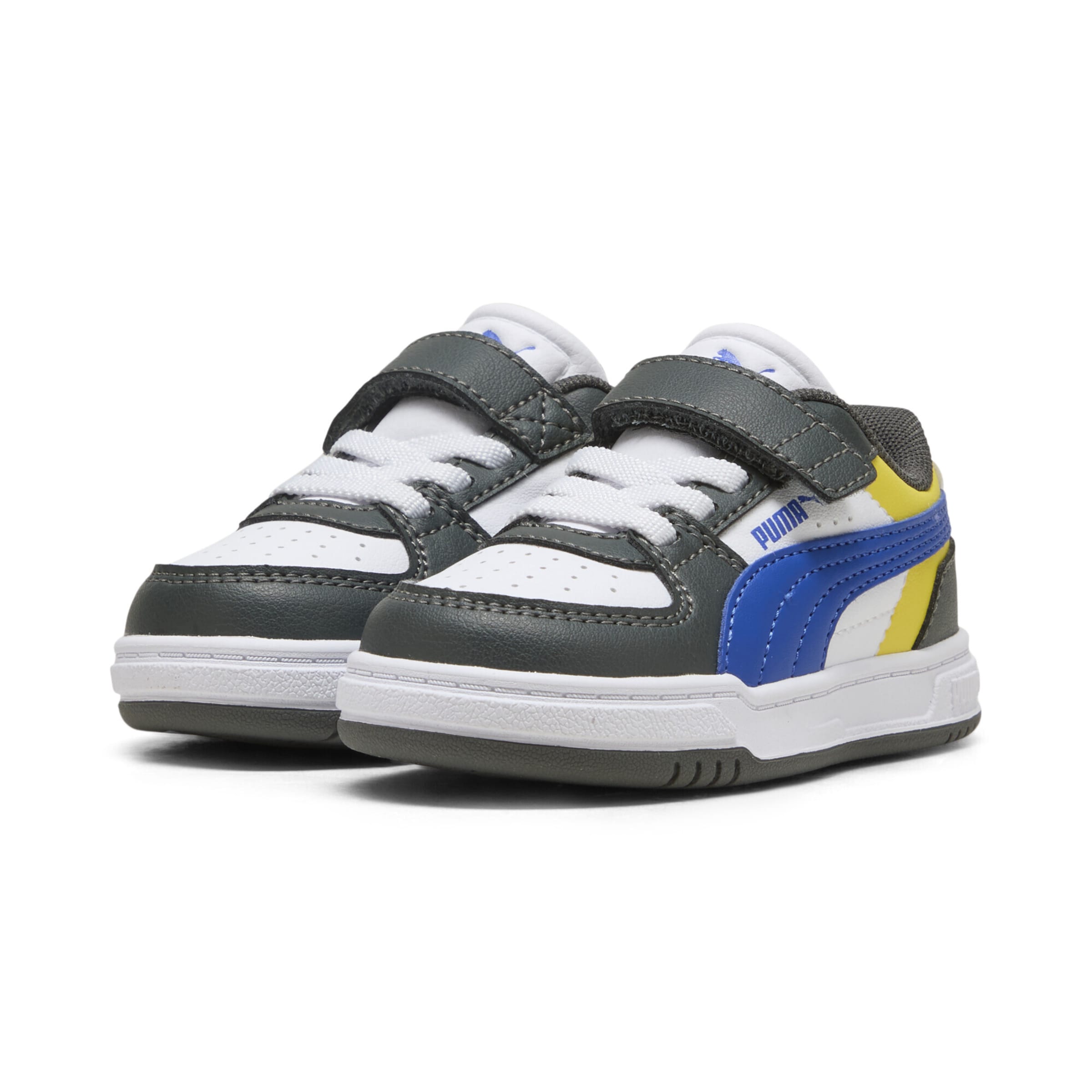 PUMA Sneaker 'Caven III' in Grau