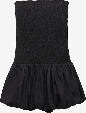 Abito di Pull&Bear in nero: frontale