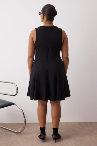 Trendyol Curve Dress in Black