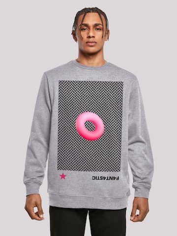F4NT4STIC Sweatshirt in Grijs: voorkant