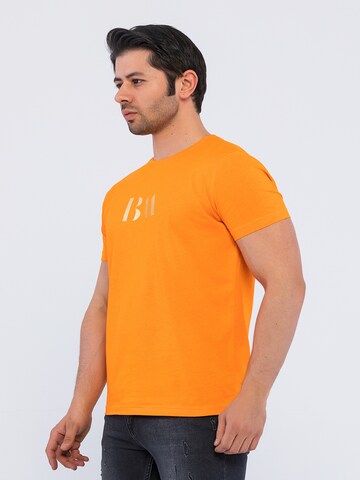 Basics and More Shirt 'Braxton' in Orange
