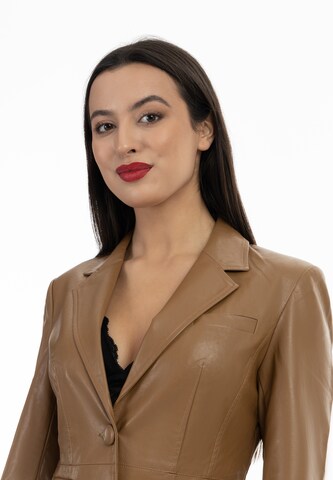 faina Blazer in Brown