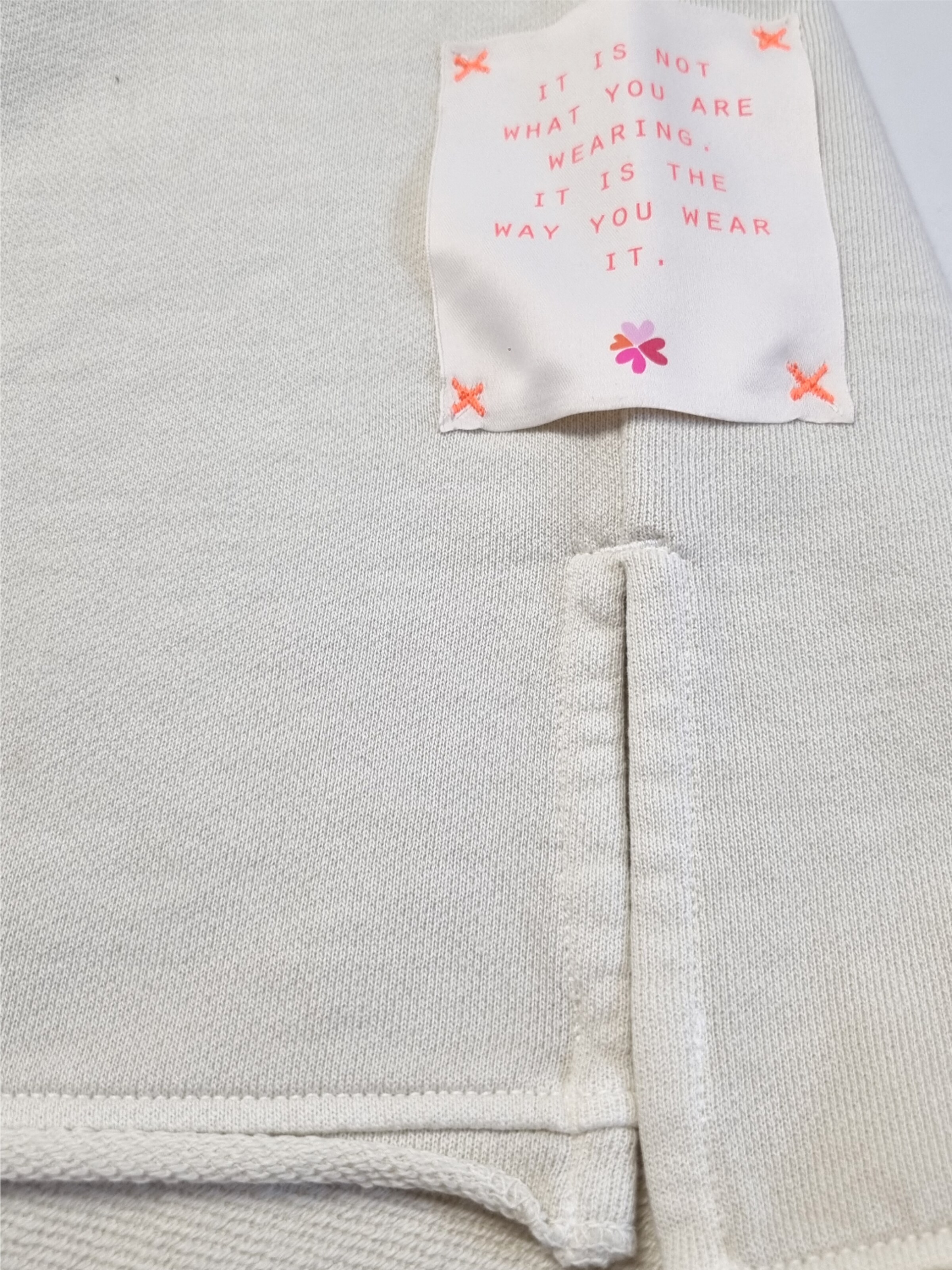 LIKS. Munich Sweatshirt 'keep the feeling'‌ in Beige