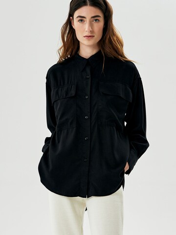 NINE TO FIVE Blouse 'Glenn' in Black: front