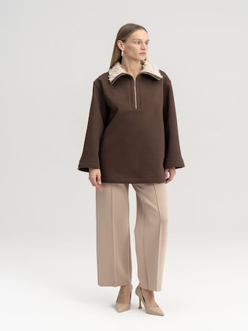 Touche Prive Sweatshirt in Bruin