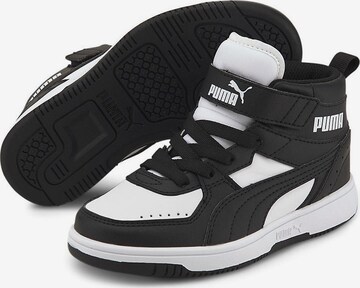 PUMA Sneakers in Black