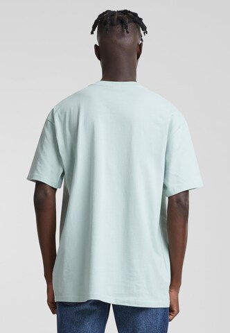 Urban Classics Shirt in Green