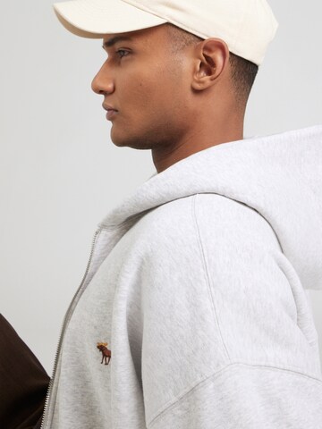 Giacca di felpa di Abercrombie & Fitch in grigio