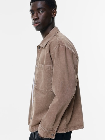 Pull&Bear Overgangsjakke i brun