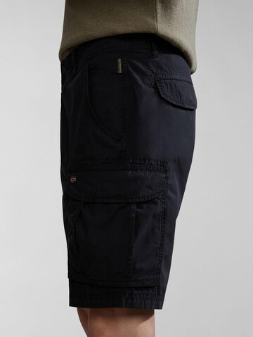NAPAPIJRI - regular Pantalón en negro